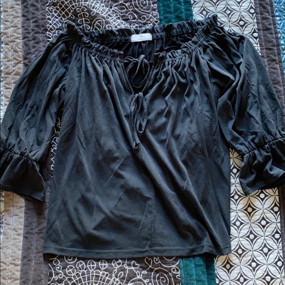 Off Shoulder Tee - Hummingbird